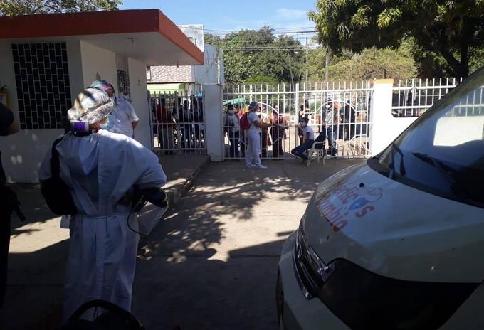 Los trabajadores de la salud esperan el pago de salario de cerca de 6 meses