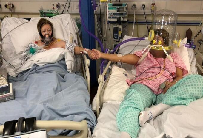 La última fotografía de una madre y su hija antes de morir de Covid