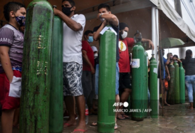 Oxígeno para pacientes covid en Manaos, Amazonas