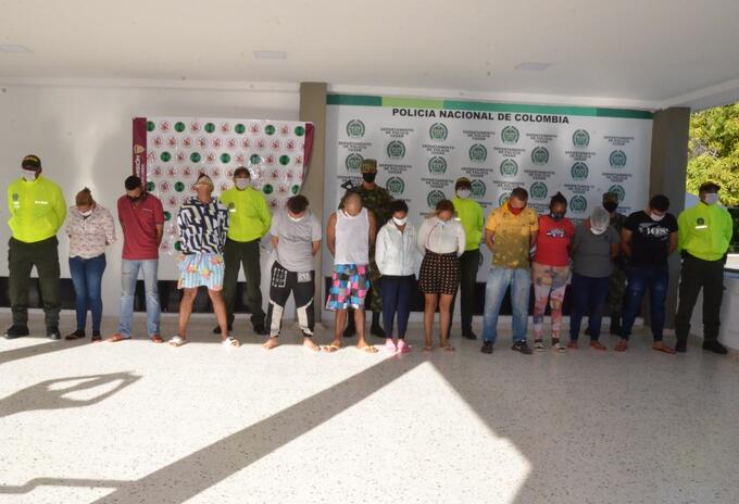 Los capturados eran liderados por alias ' El Oso'.