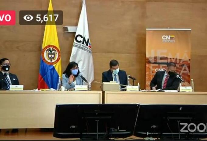 La diligencia se transmitió por las redes sociales del CNE.