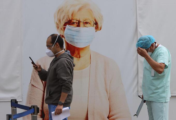 Vacunación contra la covid 19 en Clínica Colombia de Bogotá