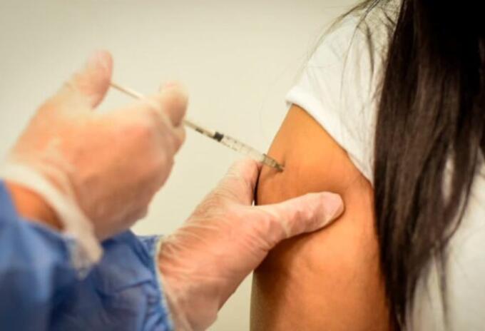 Vacunación contra el coronavirus en Medellín.