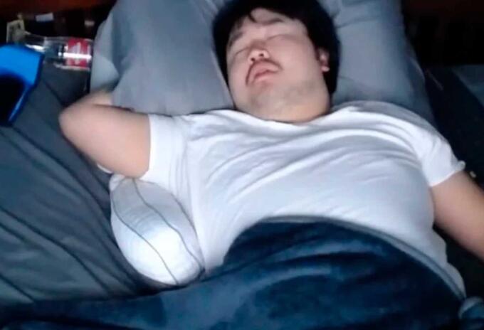 Asian Andy, streamer de sueño