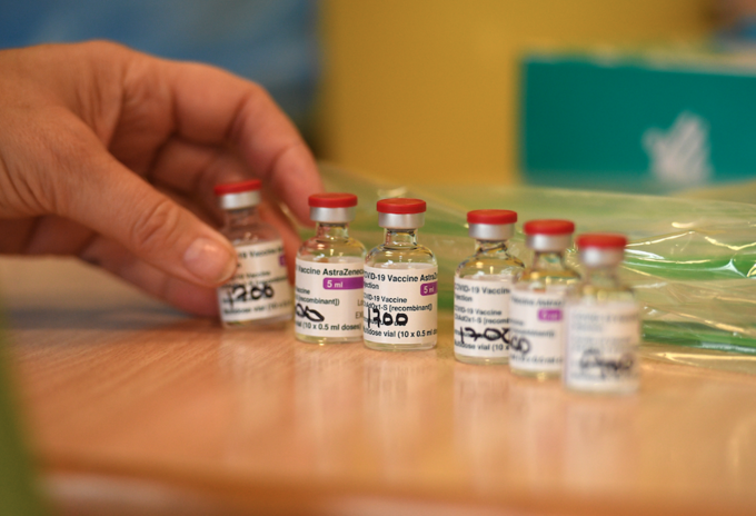 Vacunas de AstraZeneca - AFP