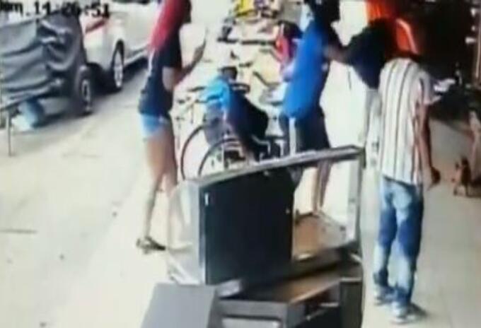 Hinchas de América y Cali se enfrentan a cuchillo en restaurante