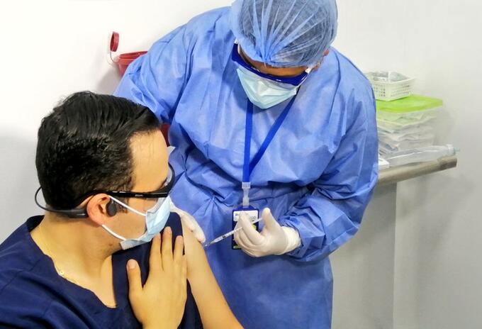 Santander seguirá vacunación contra la covid-19