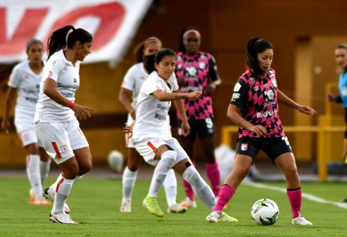 Santa Fe y América femenino
