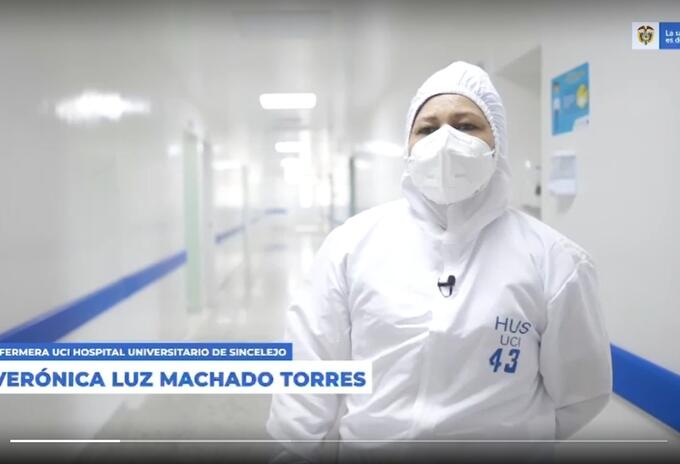 Verónica Machado, la primera persona en recibir la vacuna anticovid en Colombia