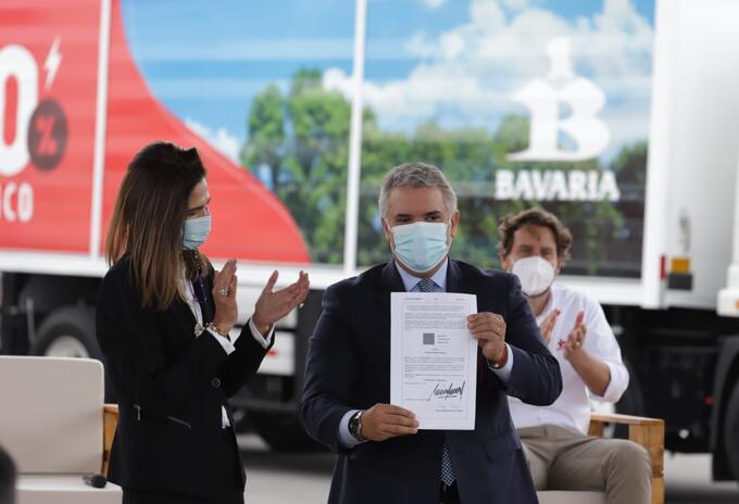 Presidente Iván Duque y ministra de Transporte, Ángela María Orozco