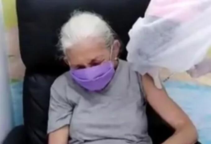 Doña Anciana Decrepita