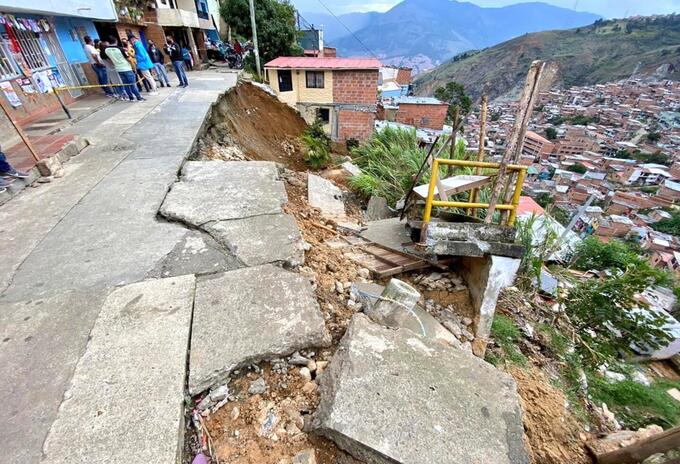 Referencia movimiento en masa en Medellín.