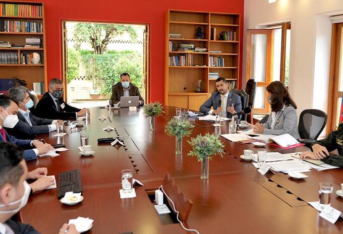 La vicepresidenta Marta Lucía Ramírez se reunió con la directiva de Asobares.