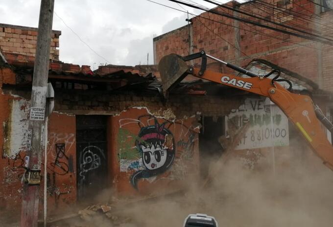 Demolición olla
