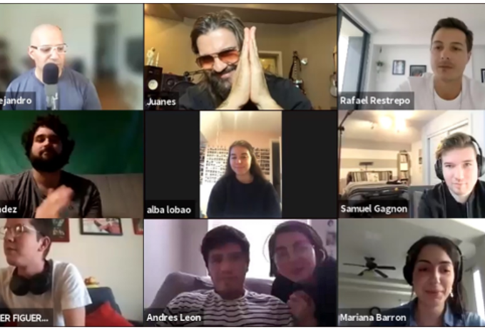Juanes con estudiantes de la Universidad de Berklee