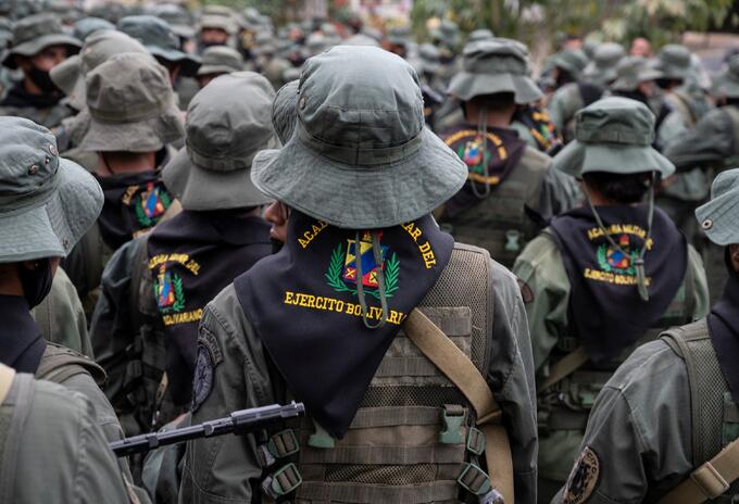Militares venezolanos están enfrentados con disidencias de las Farc.