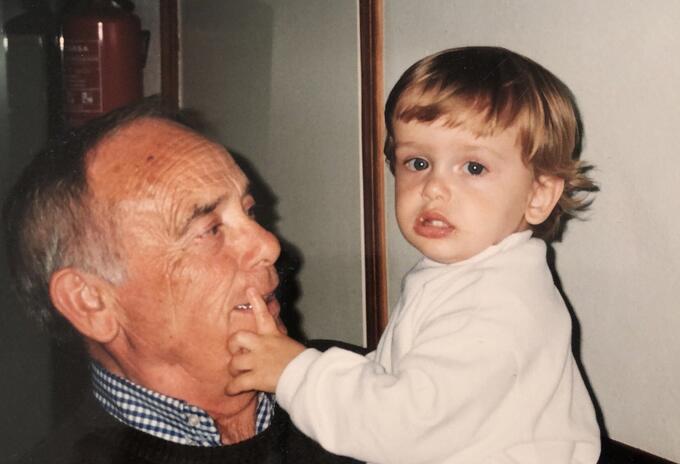 Julián Arrufat y su abuelo