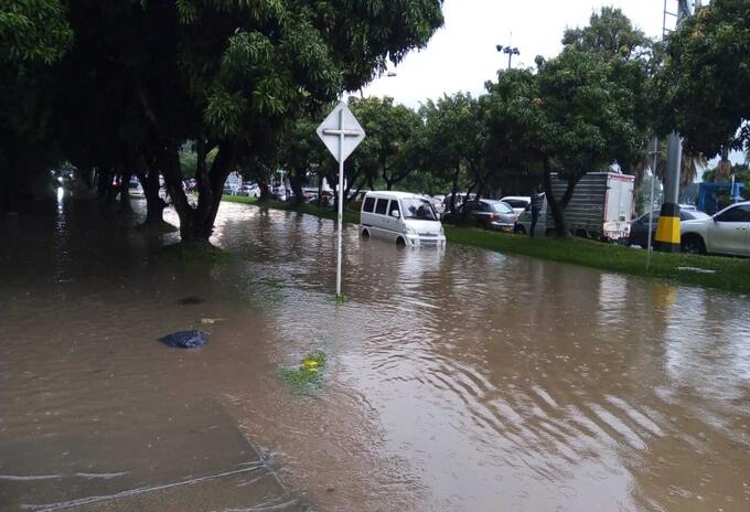 Aguacero en Medellín.