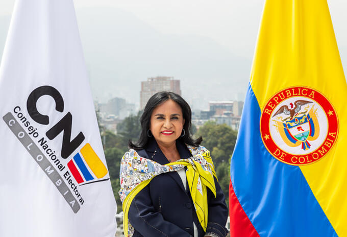 DORIS MÉNDEZ DORIS MÉNDEZ