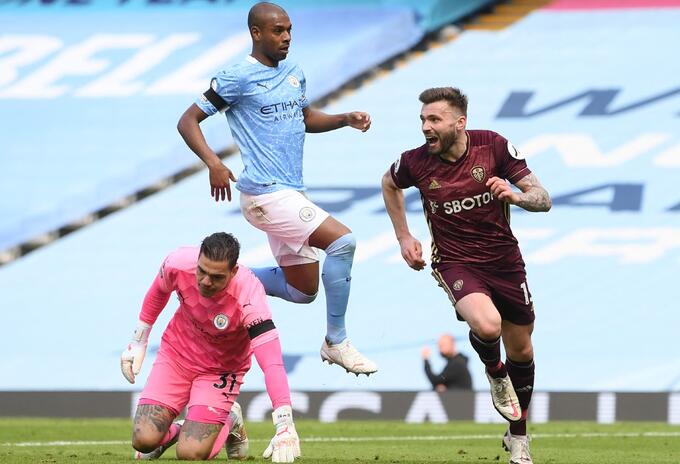 Manchester City perdió ante Leeds de Bielsa Manchester City perdió ante Leeds de Bielsa