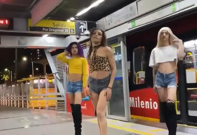 Baile en Transmilenio