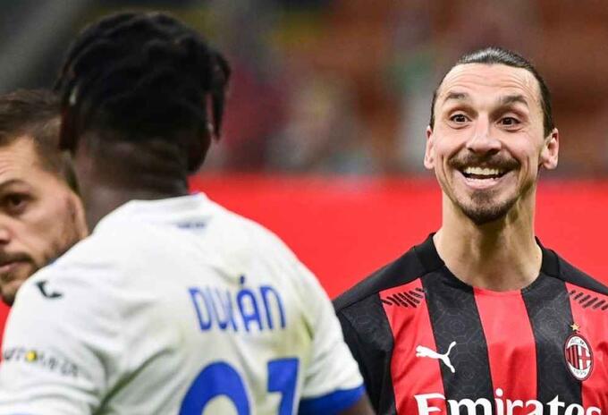 Duván Zapata y Zlatan Ibrahimovic