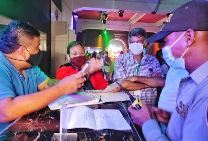 Fiesta clandestina en Cartagena