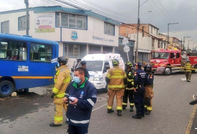 Bus del SITP choca contra una vivienda en Bogotá