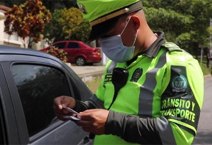 Policía de Tránsito aplica medidas adoptadas en Bucaramanga