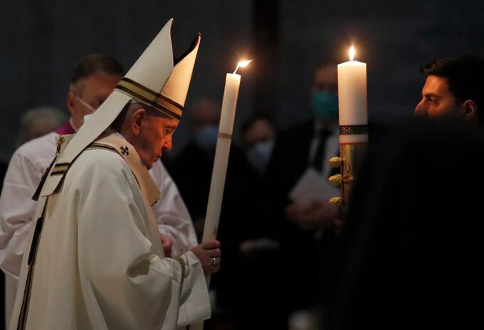 Papa Francisco celebra la Vigilia Pascual este 3 de abril de 2021