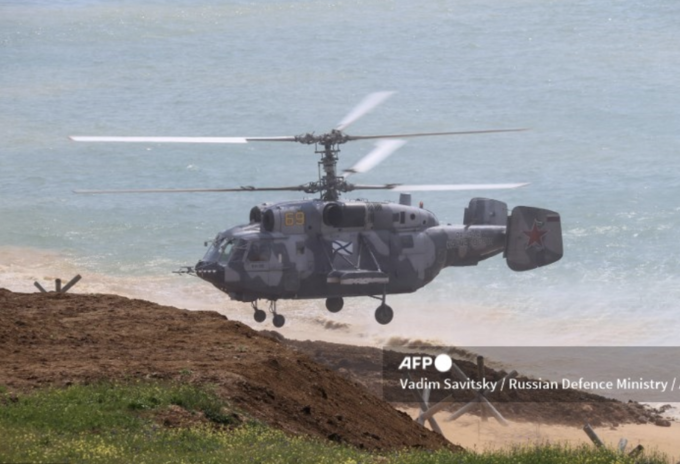 Rusia retira sus tropas de la frontera con Ucrania