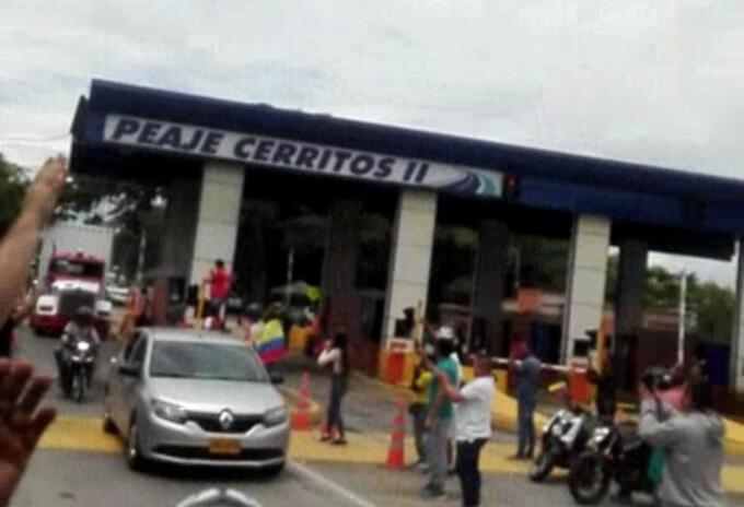 Vía Pereira- Cartago