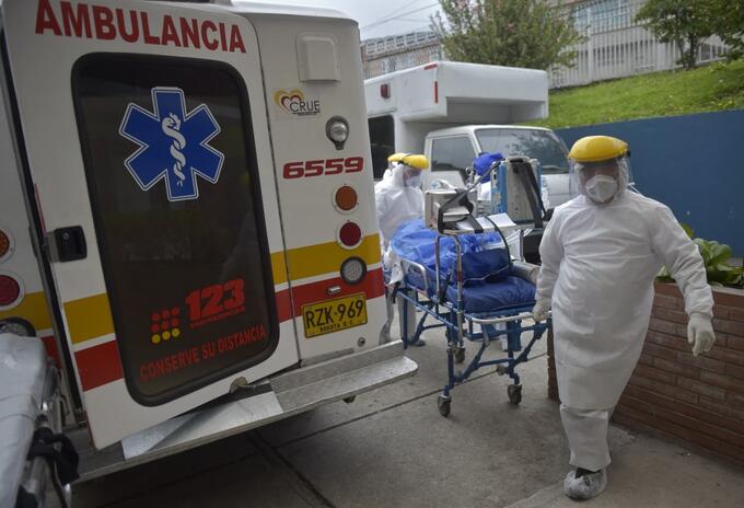 Paramédicos en Bogotá, de la Secretaría de Salud.