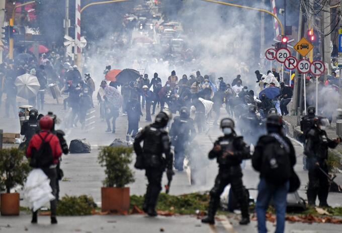 Disturbios en las protestas contra la reforma tributaria