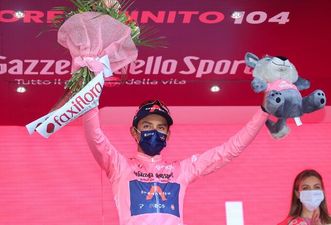 Egan Bernal lidera el Giro de Italia 2021 Egan Bernal lidera el Giro de Italia 2021