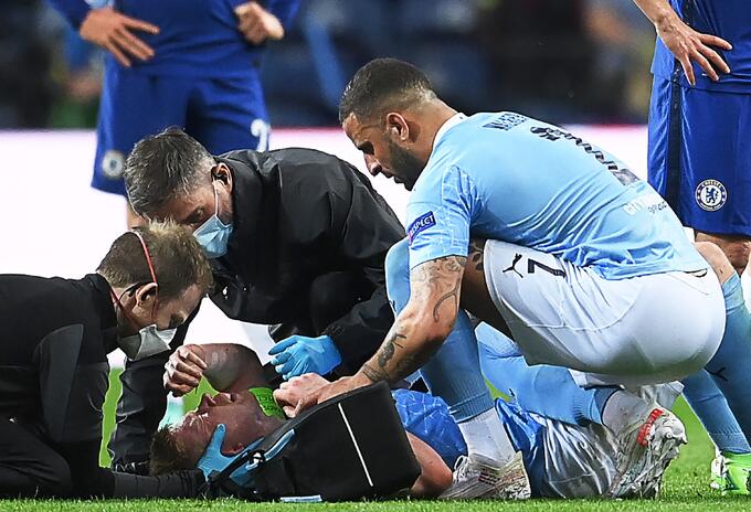 Kevin De Bruyne, del Manchester City sufrió grave lesión en final de Champions Kevin De Bruyne, del Manchester City sufrió grave lesión en final de Champions