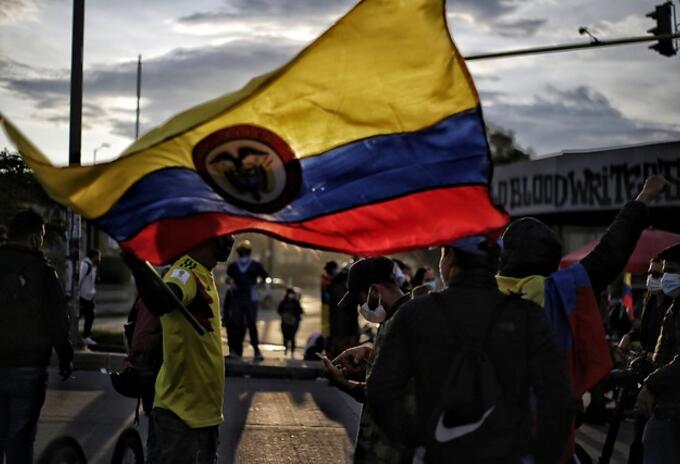 MARCHAS EN BOGOTÁ MARCHAS EN BOGOTÁ
