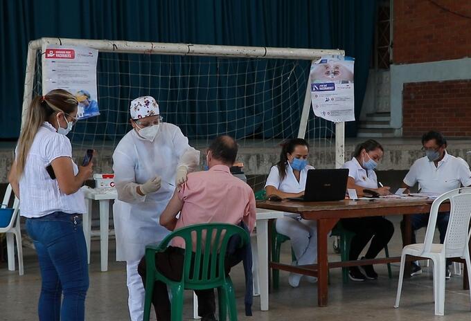 La Secretaría de Salud dispuso de un equipo para la toma de pruebas.