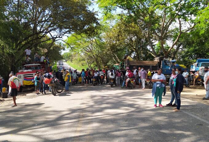 Establecen paso transitorio en vías del Huila