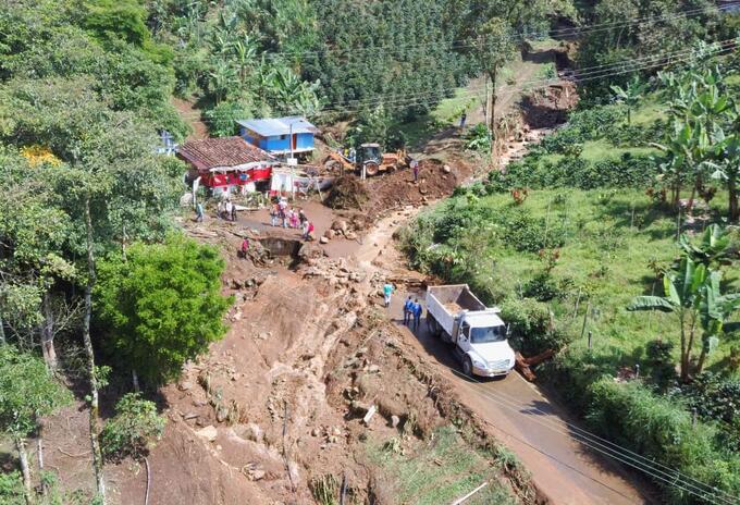 Desbordamiento de la quebrada La Silbadora en Dosquebradas, Risaralda