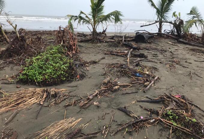 Emergencias por las lluvias y la erosión costera en Bajo Baudó, Chocó.