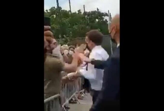 Emmanuel Macron Bofetada