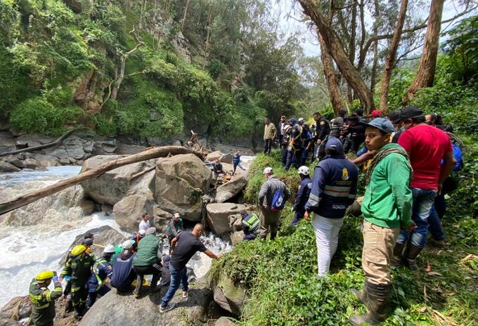 n cuerpo de joven que cayó al Río Bogotá