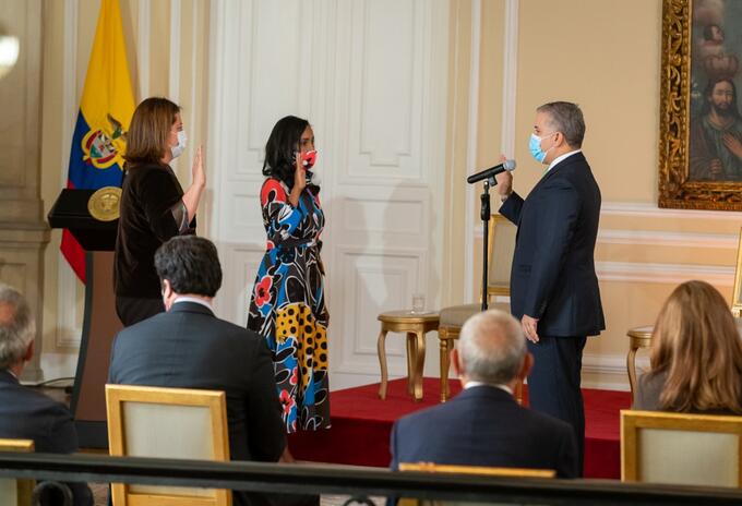Posesión de las ministras de Comercio y Cultura