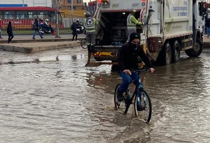 Inundación en el barrio Quintanares en Soacha, Cundinamarca.