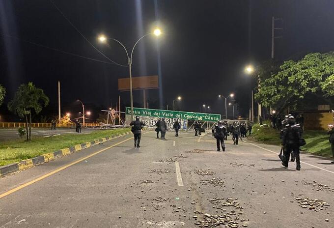 Paso del Comercio Cali