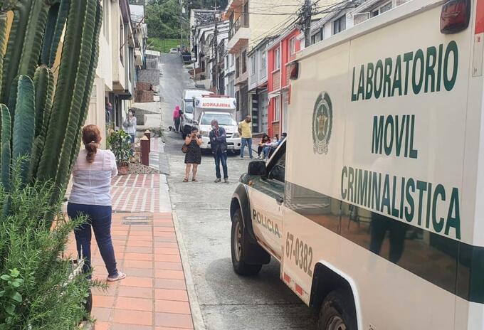 En el barrio La Carola de Manizales ocurrió el doble homicidio.