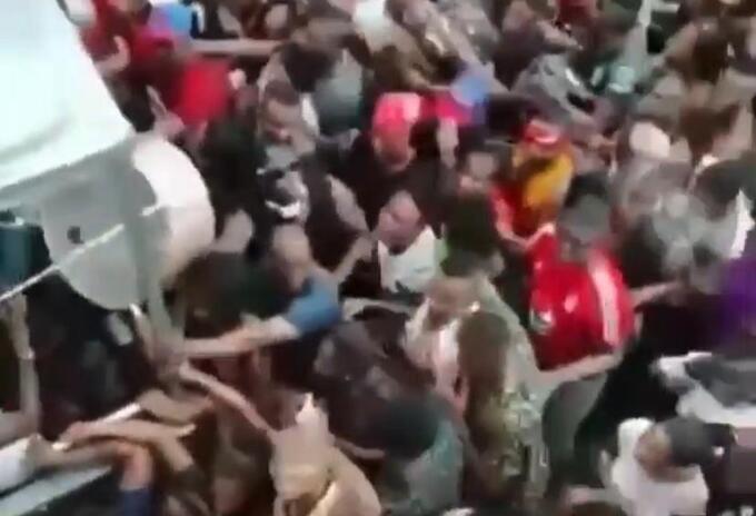 Niños y adultos se aglomeraron en las fiestas tradicionales de Riosucio, Chocó.
