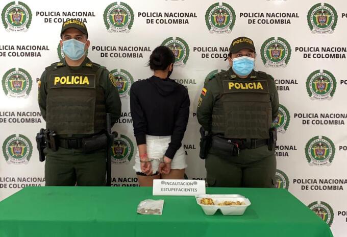 Intentaban ingresarla a la estación de policía