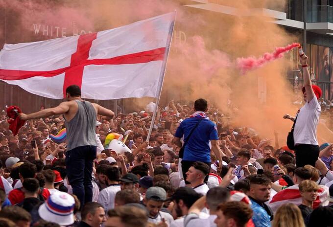 Hinchas de Inglaterra en la final de la Eurocopa